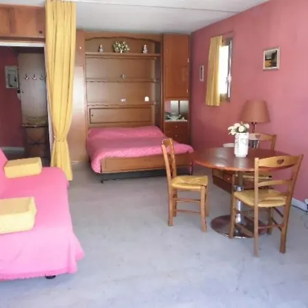 Saint-raphael, 1 Piece, 4 Personnes - Fr-1-466-31 Apartment *